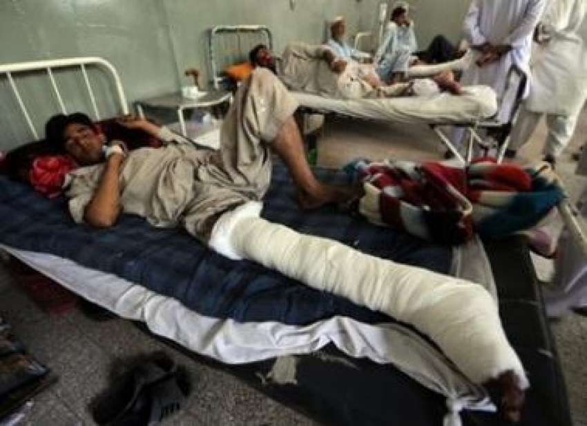 مردان،مقامی ہسپتال میں طالبان اور پاک فوج کے درمیان لڑائی ..