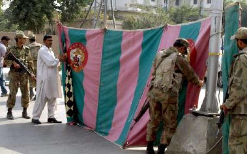 راولپنڈی، شالیمار ہوٹل کے قریب ہونیوالے بم دھماکے کے بعد ..