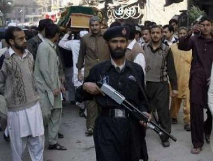 پشاور، گزشتہ روز ہونیوالے بم دھماکے میں جاں بحق اختر پرویز ..