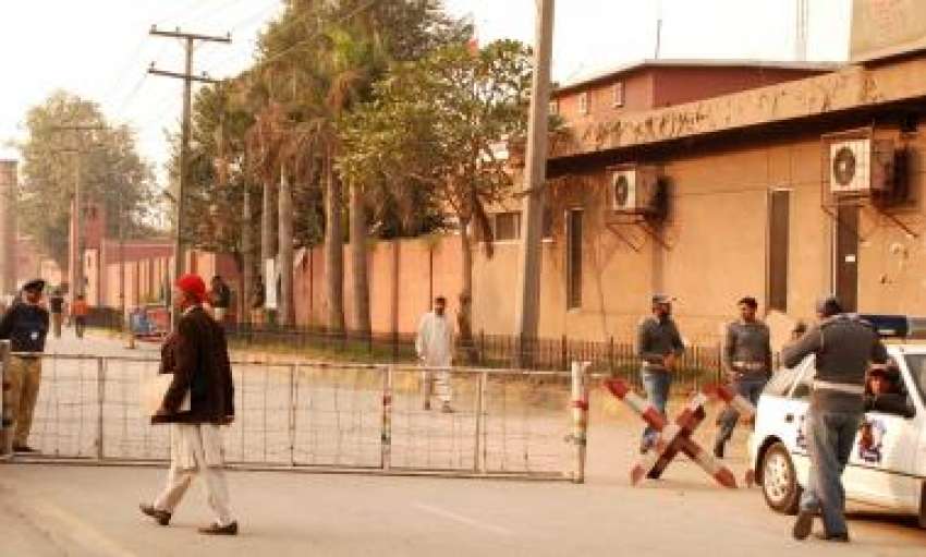 لاہور، سکیورٹی کے خدشات کے پیش نظر ایس ایس پی آفس کو جانیوالے ..