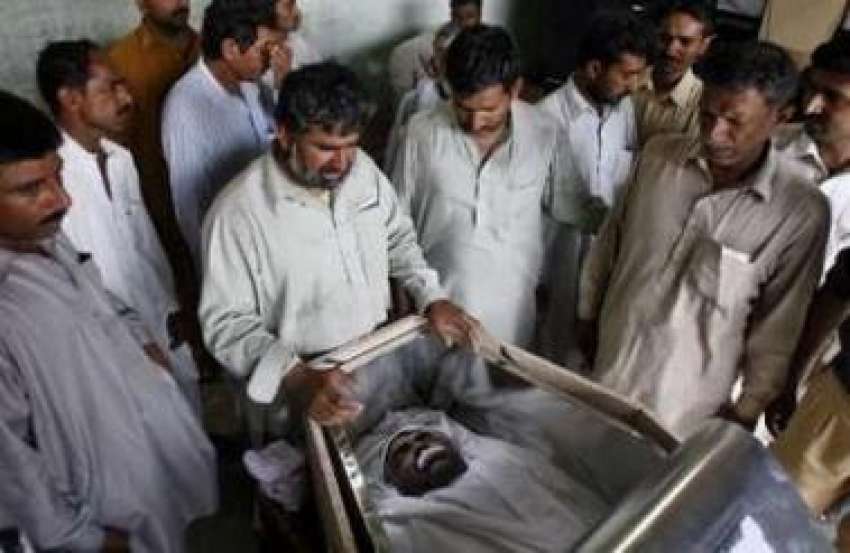 کراچی،ٹارگٹ کلنگ کے واقعہ میں ہلاک ہونیوالے ایک شخص کے اہلخانہ ..