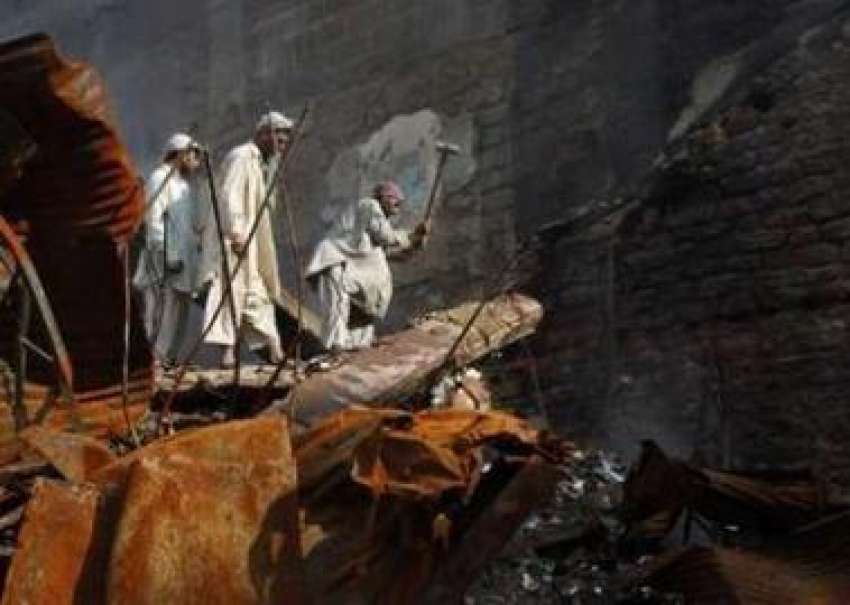 کراچی،مزدور‌یوم‌عاشور‌جلوس‌میں دھماکے کے بعد آگ لگنے ..