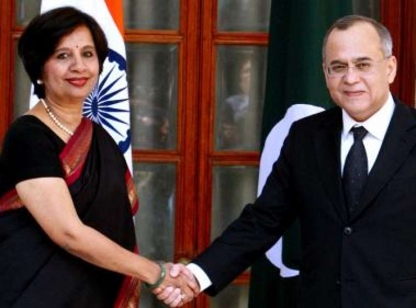 نئی دہلی، پاکستان کے سیکرٹری خارجہ سلمان بشیر سے بھارتی ..