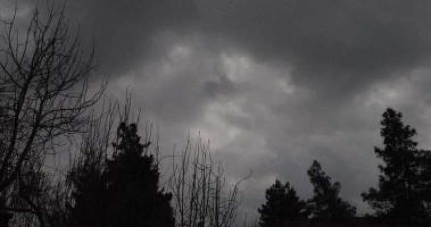 کوئٹہ، صوبائی دارالحکومت کوئٹہ میں آسمان پر سیاہ بادل چھائے ..