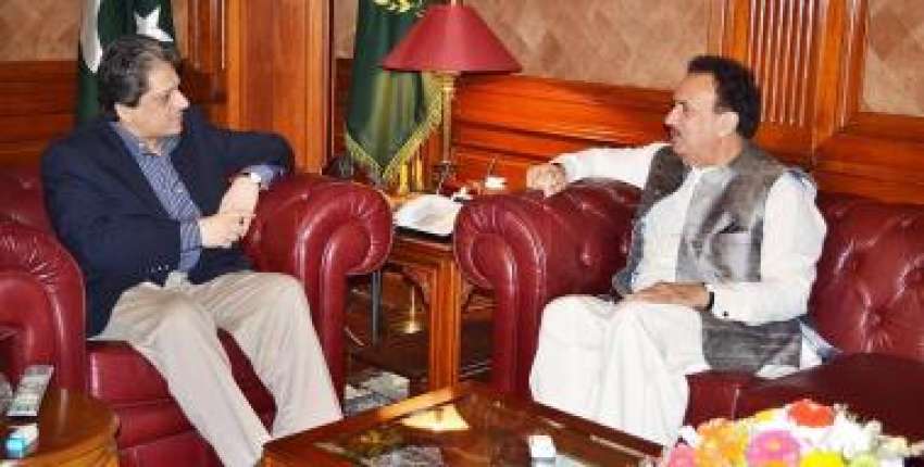 کراچی،وزیرداخلہ رحمان ملک گورنر سندھ عشرت العباد سے ملاقات ..