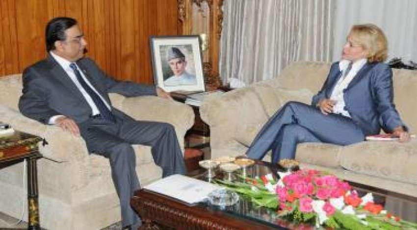 اسلام آباد، سویڈن کی سفیر یوریکا سنڈبرگ صدر آصف زرداری سے ..