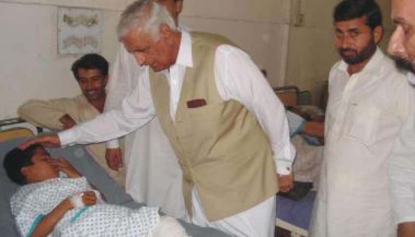 پشاور،سینئر وزیر خیبر پختونخوا بشیر بلور مقامی ہسپتال میں ..