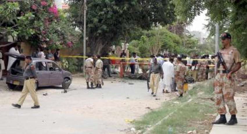 کراچی،پولیس اہلکار چینی قونصل خانے کے قریب بم دھماکے والی ..