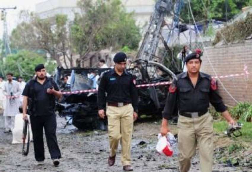  پشاور: پولیس اہلکار اقوام متحدہ کے دفتر کے قریب دھماکہ کی ..