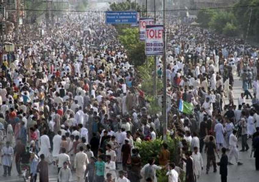 راولپنڈی،فیض آباد میں سینکڑوں افراد گستاخانہ فلم کیخلاف ..
