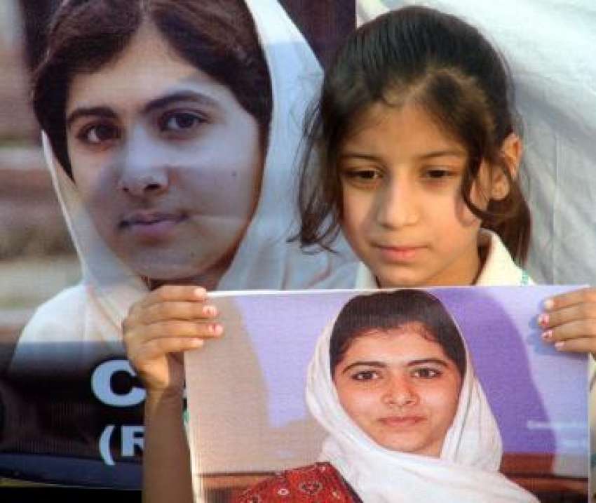 راولپنڈی، ملالہ یوسفزئی پر حملے کیخلاف احتجاجی ریلی میں ..