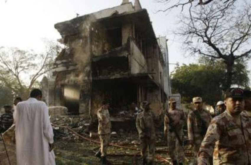 کراچی: خودکش دھماکے کا نشانہ بننے والی رینجرز ہیڈ کوارٹر ..