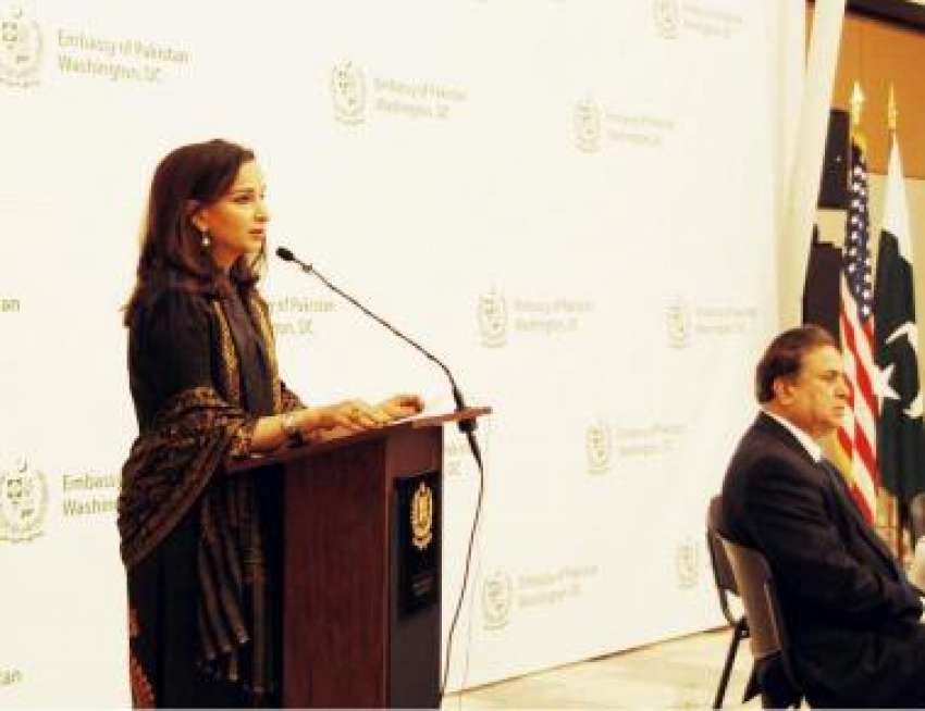واشنگٹن: شیری رحمان پاکستانی سفارتحانے میں منعقد ایک تقریب ..