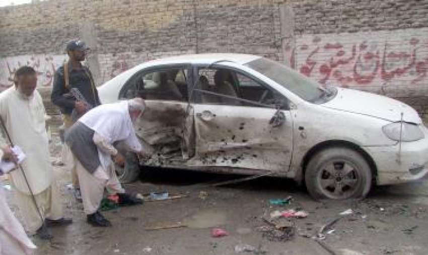 کوئٹہ: سیٹلائٹ دھماکے میں تباہ ہونیوالی کار کا سکیورٹی اہلکار ..