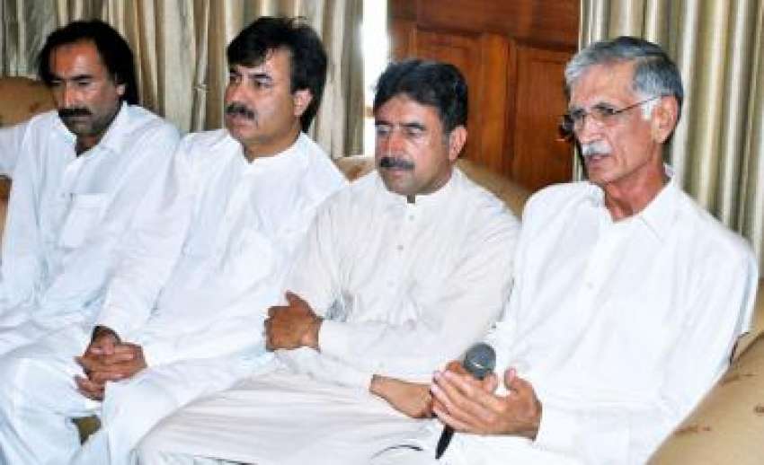 پشاور: خیبر پختونخواہ کے نامزد وزیر اعلیٰ پرویز خٹک تحریک ..