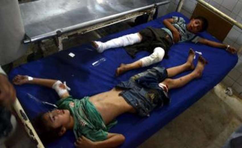 پشاور، مسجد خودکش حملہ میں زخمی ہونے والے بچے مقامی ہسپتال ..