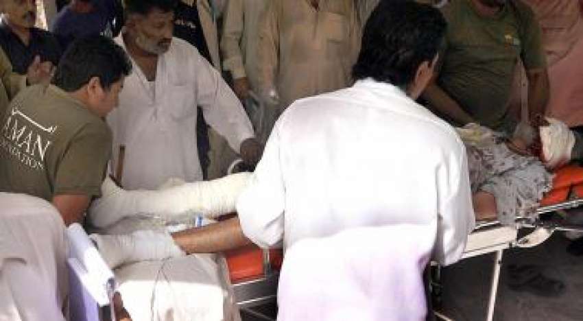 کراچی، جسٹس بابر مقبول کے قافلے پر بم دھماکے میں زخمی ہونیوالے ..