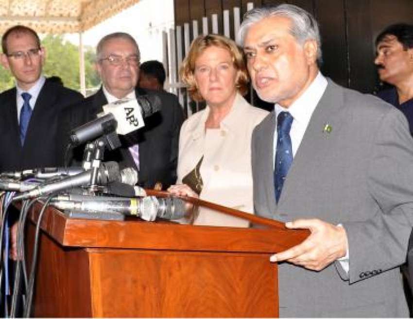 اسلام آباد: وفاقی وزیر خزانہ اسحاق ڈار امریکی اوورسیز انوسٹمنٹ ..