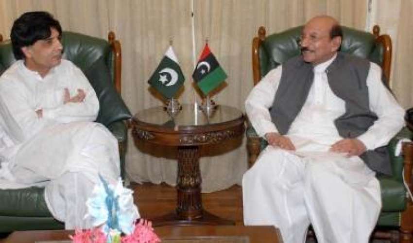 کراچی، وزیرداخلہ چوہدری نثار علی خان وزیراعلی ہائوس میں ..