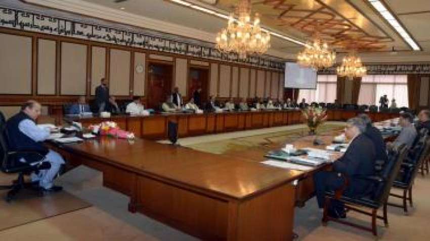 اسلام آباد: وزیر اعظم میاں نواز شریف وفاقی کابینہ کے اجلاس ..