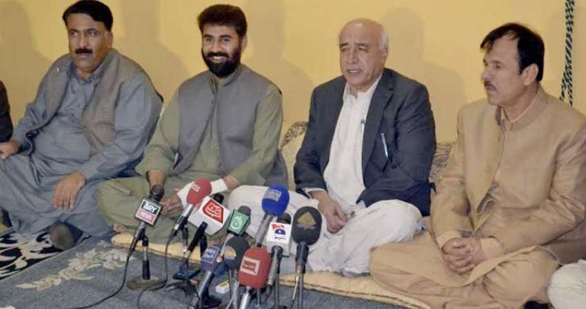 کوئٹہ، وزیراعلی بلوچستان ڈاکٹر عبدالمالک بلوچ گزشتہ روز ..