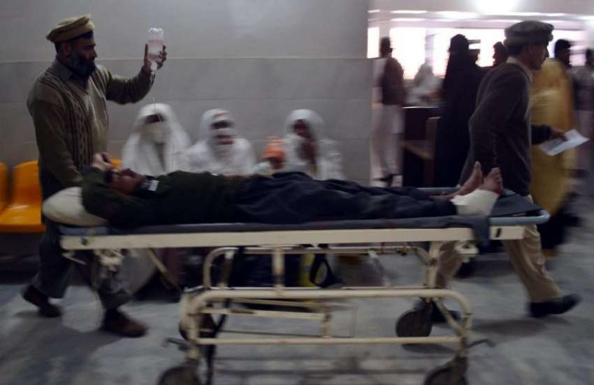 پشاور: متنی کے مقامی بینک کے باہر دھماکے سے زخمی ہونیوالے ..