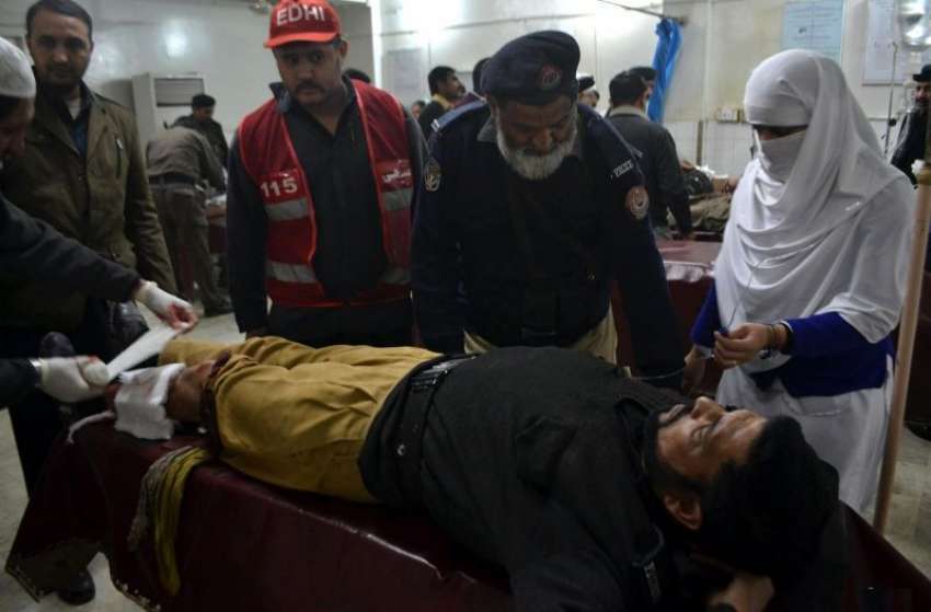 پشاور: متنی کے مقامی بینک کے باہر دھماکہ سے زخمی سے شخص ہونیوالے ..