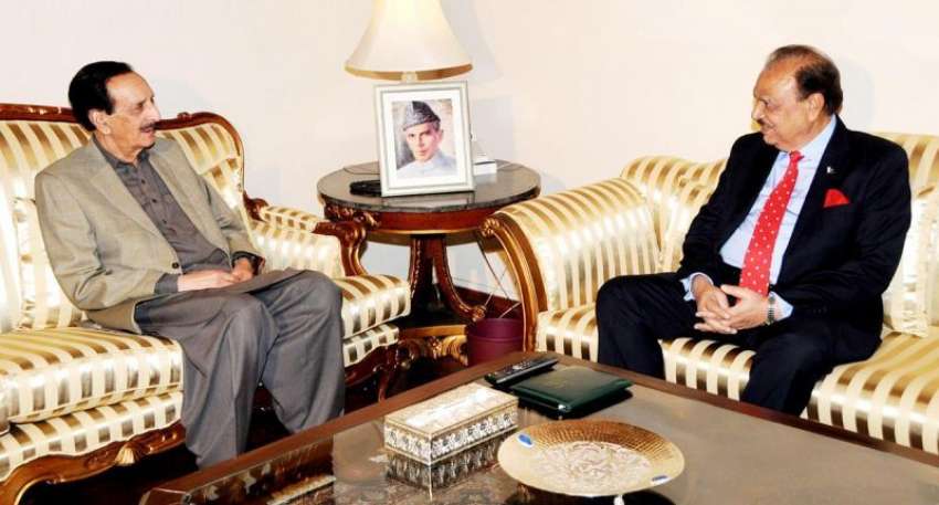 اسلام آباد، سینیٹ میں قائد ایوان سینیٹر راجہ ظفر الحق ایوان ..