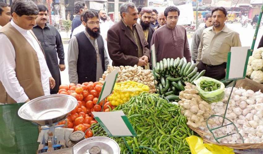 حافظ آباد ، رکن صوبائی اسمبلی ملک فیاض سہولت بازار میں چیزوں‌کی ..