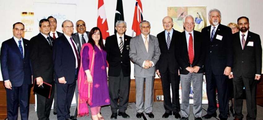 ٹورنٹو، وزیر خزانہ سینیٹر اسحاق ڈار کا کینیڈا ، پاکستان ..