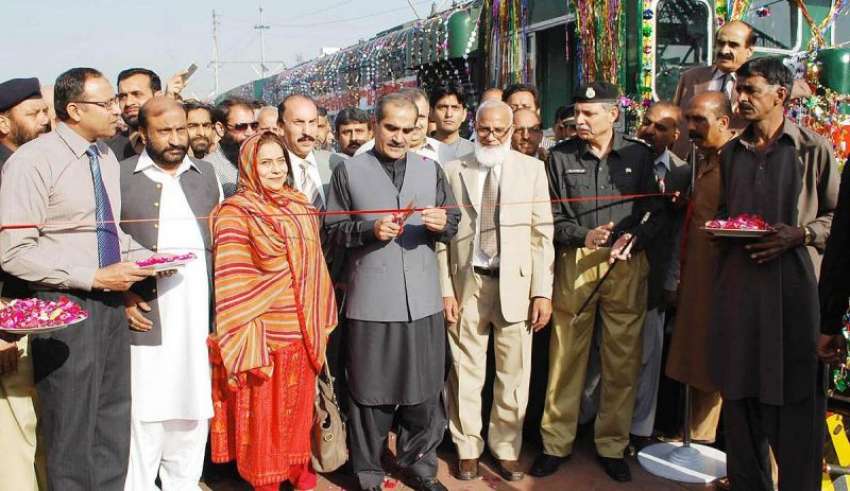 راولپنڈی، وفاقی وزیر ریلوے خواجہ سعد رفیق نئی کوچز کا افتتاح ..