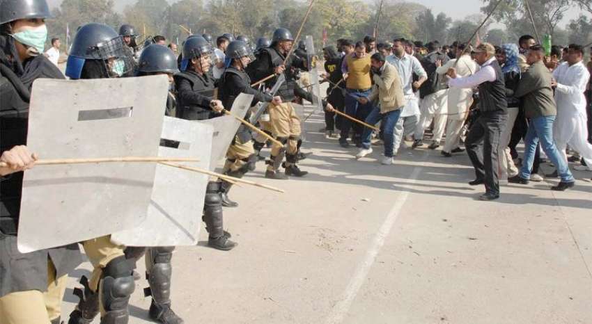 اسلام‌آباد، پولیس کالج سہالہ میں زیر تربیت پولیس سب انسپکٹرز ..