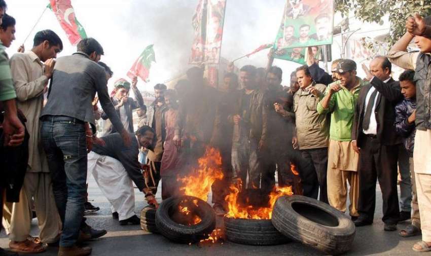 لاہور، فیصل آباد میں کارکن کی ہلاکت کیخلاف تحریک انصاف کے ..