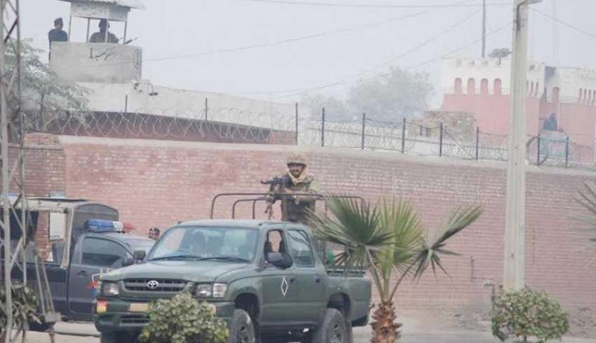 فیصل آباد، دہشتگردوں کو پھانسی دیئے جانے کے بعد سینٹرل جیل ..