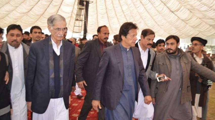پشاور، تحریک انصاف کے چئیرمین عمران خان شہدا آرمی پبلک سکول ..