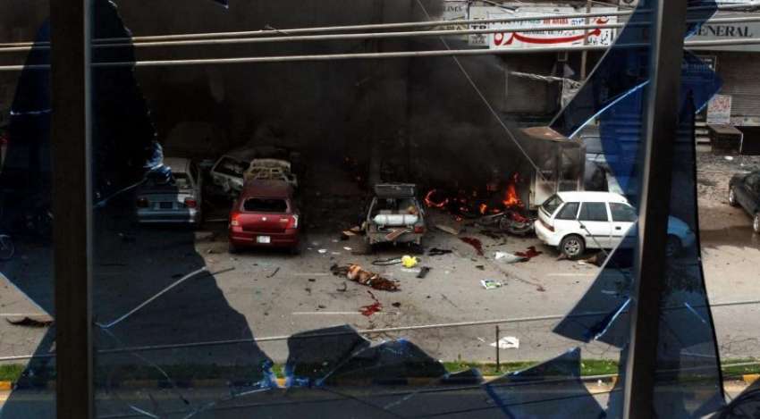 لاہور، پولیس لائنز خودکش حملے کے بعد ہونے والی تباہی کا ..