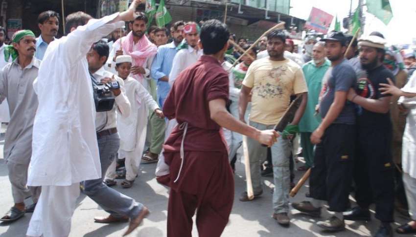 فیصل آباد، سنی تحریک کے کارکنوں‌اور تاجروں میں تصادم کا ..
