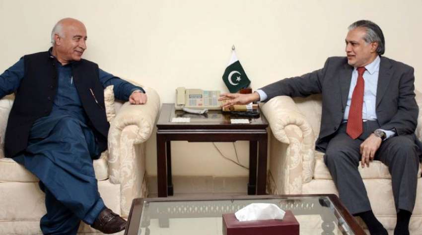 اسلام آباد: وفاقی وزیر خزانہ اسحاق ڈار ، بلوچستان کے وزیر ..