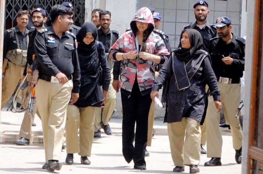 راولپنڈی: منی لانڈرنگ کیس میں گرفتار ماڈل ایان علی کو پیشی ..