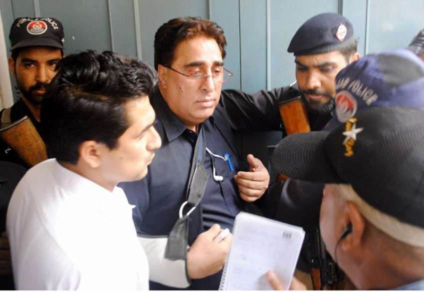 راولپنڈی: منٹی لانڈرنگ کیس میں گرفتار ماڈل ایان کے والد ..