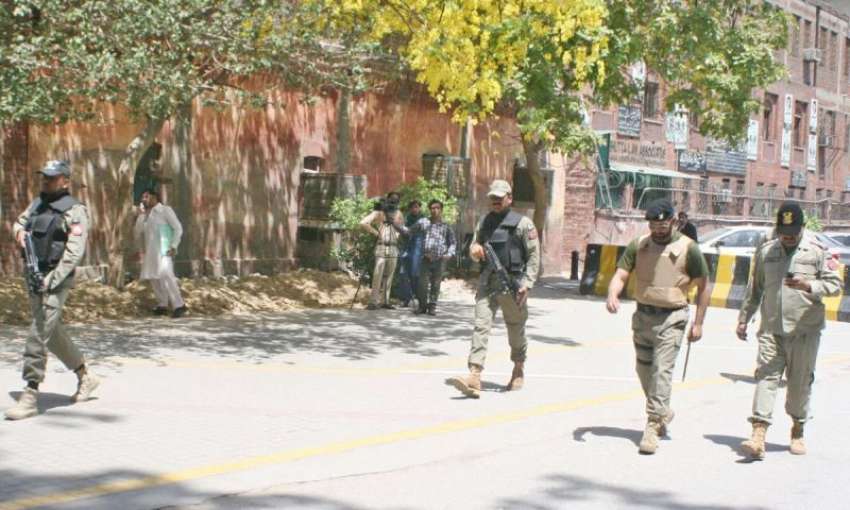 لاہور: ڈسکہ واقعے کے خلاف وکلاء کے احتجاج کے باعث رینجرز ..