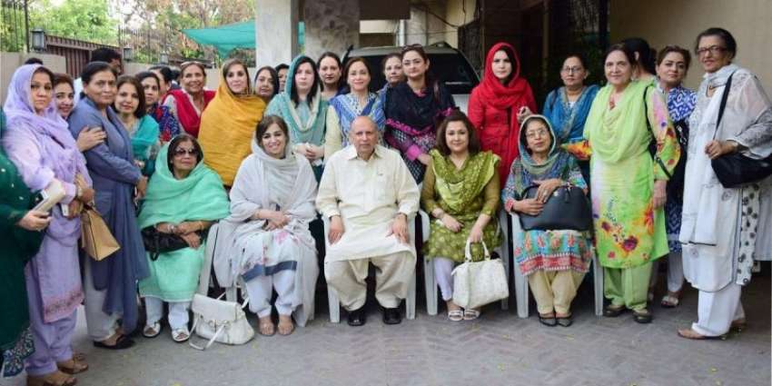 لاہور: تحریک انصاف کے صوبائی آرگنائزر چوہدری محمد سرور کا ..