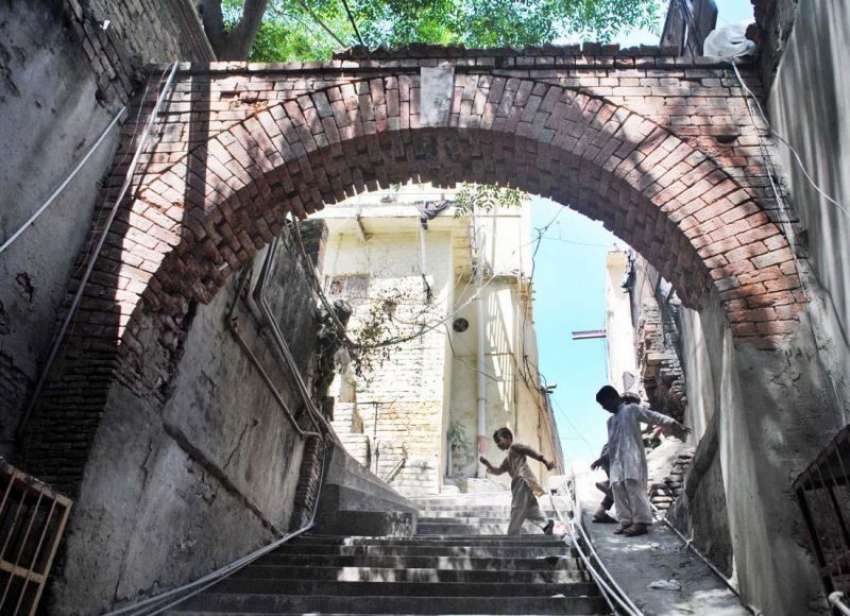 راولپنڈی: پرانا قلعہ کی عمارت دیکھ بھال نہ ہونے کے باعث خستہ ..