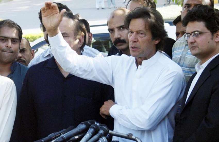 اسلام آباد: چیئر مین تحریک انصاف عمران خان سپریم کورٹ کے ..