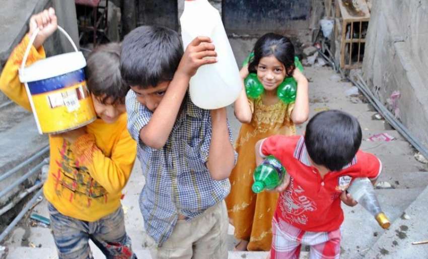 راولپنڈی: لوڈ شیڈنگ اور پینے کے پانی کی عدم دستیابی کے باعث ..