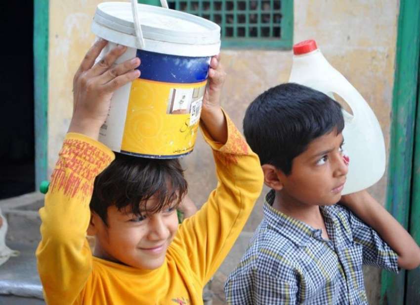 راولپنڈی: لوڈ شیڈنگ اور پینے کے پانی کی عدم دستیابی کے باعث ..
