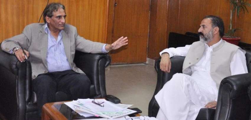 مظفر آباد: وزیر خزانہ چوہدری لطیف اکبر سے مطلوب انقلابی ..