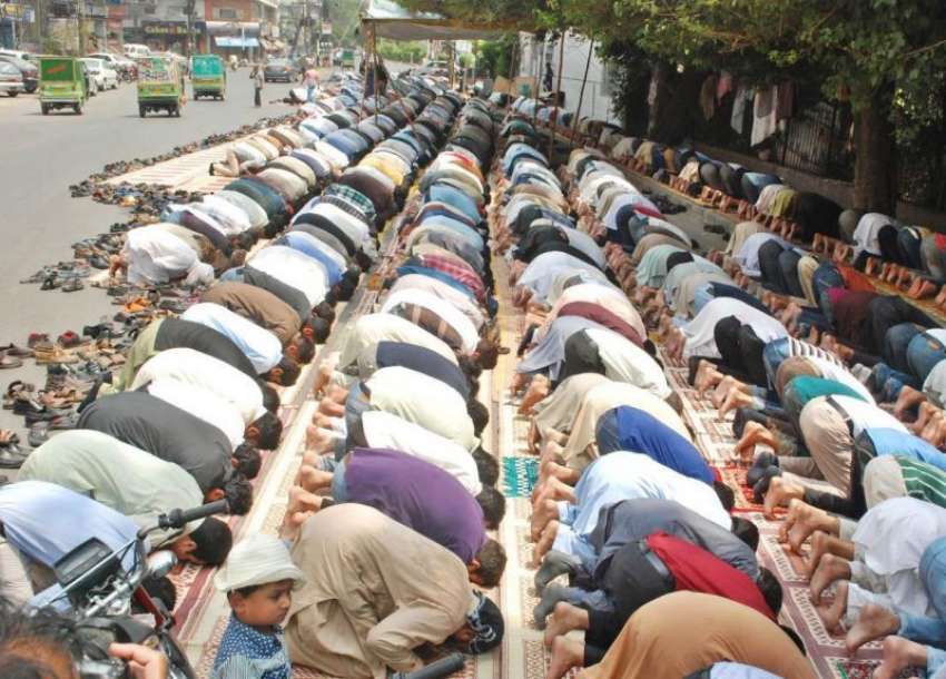 لاہور: رمضان المبارک کے پہلے جمعة المبارک کے موقع پر مساجد ..