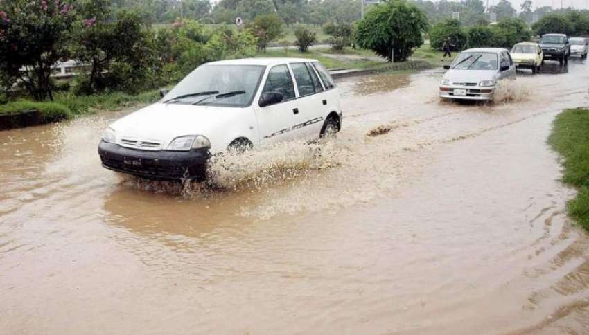 اسلام آباد: وفاقی دارالحکومت میں موسلا دھار بارش کے باعث ..