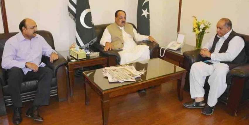 مظفر آباد: وزیر اعظم آزاد کشمیر چوہدری عبدالمجید سے پولیٹیکل ..